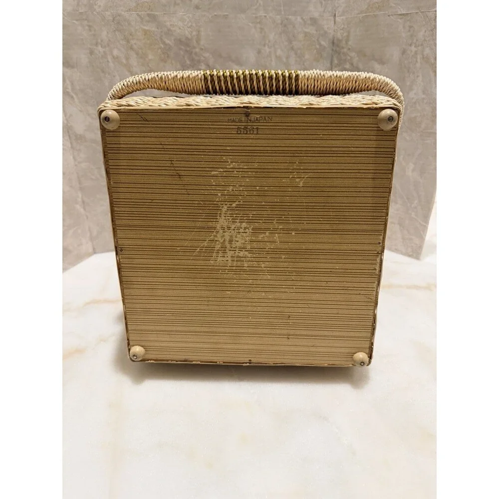 SINGER | Vintage Sewing Box • Super Unique design !